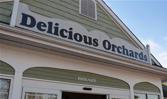 Entrance to Delicious Orchards store
